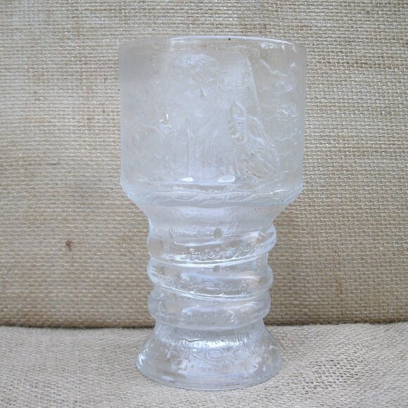 Vintage 2001 Frodo Lord of the Rings Glass - Picture 1 of 16